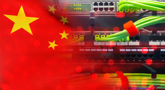 Marele Firewall Chinezesc, China, Beijing, internet, cenzură, port 443, TCP 443, HTTPS, conexiuni securizate, pachete RST, pachete ACK, TCP reset, TCP acknowledgment, blocaj internet, întrerupere internet, izolare internet, firewall, cenzură online, control internet, Great Firewall Report, The Register, NetBlocks, Pakistan, pană internet, defecțiune, erori tehnice, configurare greșită, test cenzură, infrastructură digitală, infrastructură internet, rețele, rețea globală, servicii online, site-uri blocate, acces restricționat, Apple, iCloud, Tesla, conectivitate vehicule, cloud, servere externe, conectivitate globală, trafic internet, trafic blocat, blocaj China, sistem cenzură, supraveghere online, guvern chinez, regim Beijing, eveniment tehnologic, control informațional, libertatea internetului, masacrul Tiananmen, evenimente sensibile, erori birocratice, defect firewall, blocaj masiv, testare dispozitive, dispozitive cenzură, amprente digitale, securitate cibernetică, protecția datelor, rețele TCP/IP, Transmission Control Protocol, flaguri TCP, reset connection, acknowledgment, port securizat, conexiuni internaționale, acces global, conexiuni externe, blocaj accidental, test deliberat, guvern autoritar, politici de cenzură, export tehnologie, export firewall, tehnologie chineză, replicare firewall, Asia, restricții internet, blocaje regionale, libertăți digitale, încălcări drepturi, acces informații, transparență, control guvernamental, societate digitală, erori rețea, impact companii, servicii afectate, infrastructură critică, supraveghere masivă, VPN, rețele private, criptare, securitate date, libertatea presei, regim autoritar, monitorizare trafic, incidente internet, știri tehnologie, știri China, actualitate globală, cenzură digitală, geopolitică internet, control global, riscuri digitale, cyberspace, suveranitate digitală.